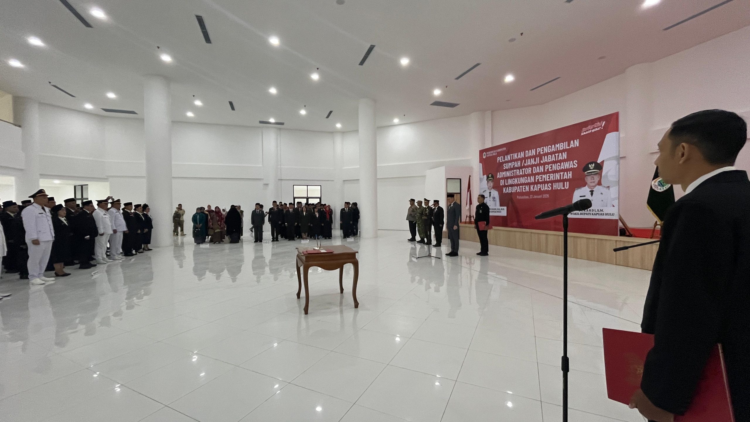 BKPSDM Kapuas Hulu Gelar Pelantikan dan Pengambilan Sumpah/Janji Jabatan Administrator dan Pengawas