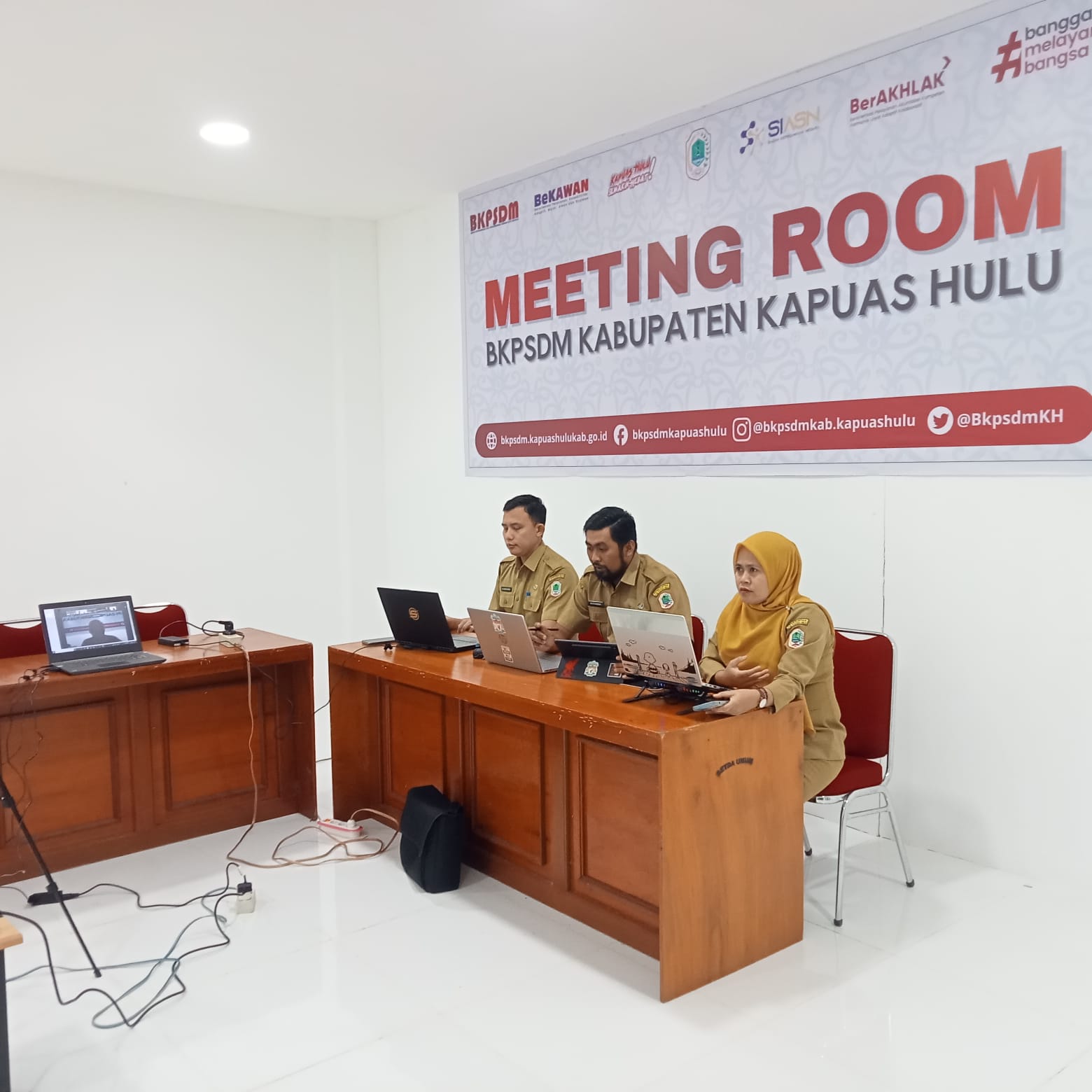 BKPSDM Kapuas Hulu Gelar Zoom Meeting Mekanisme Update Data Pejabat dan Teknis Input TPP Melalui Aplikasi SILUK ASN